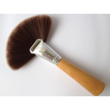 Superb Quality Large Fan Shape Foundation Brush